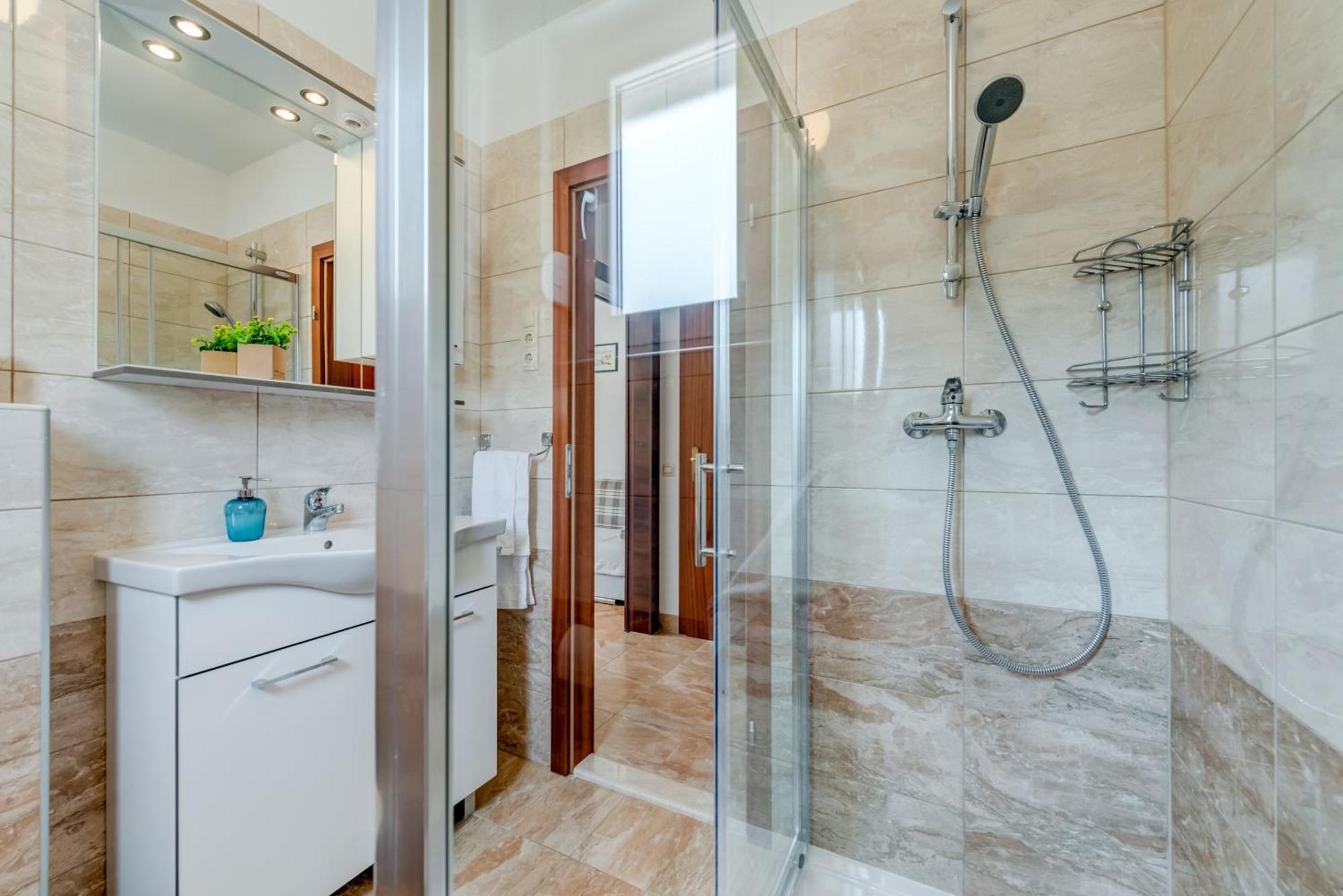 Villa Daniela โตรกีร์ ภายนอก รูปภาพ
