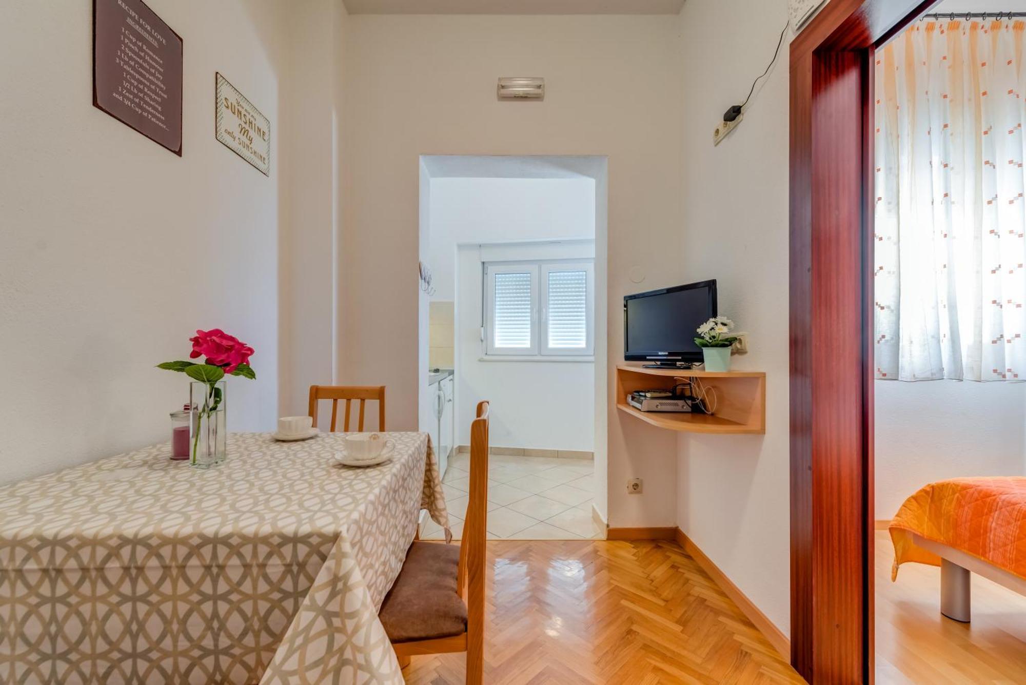 Villa Daniela โตรกีร์ ภายนอก รูปภาพ
